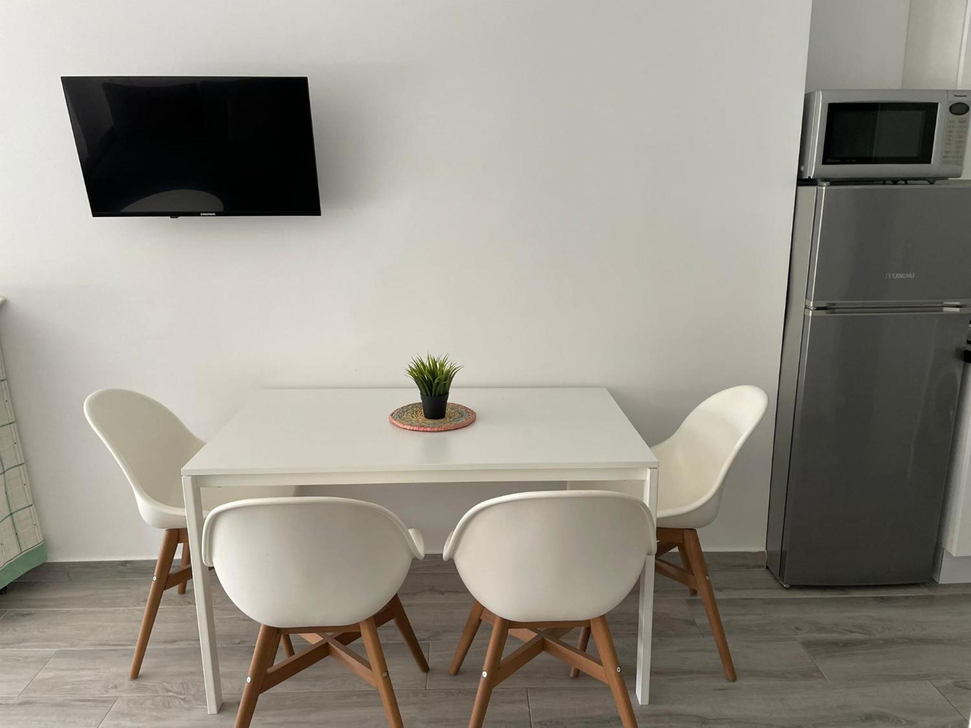 Estudio Nuevo Y Con Piscina ベナルマデナ エクステリア 写真